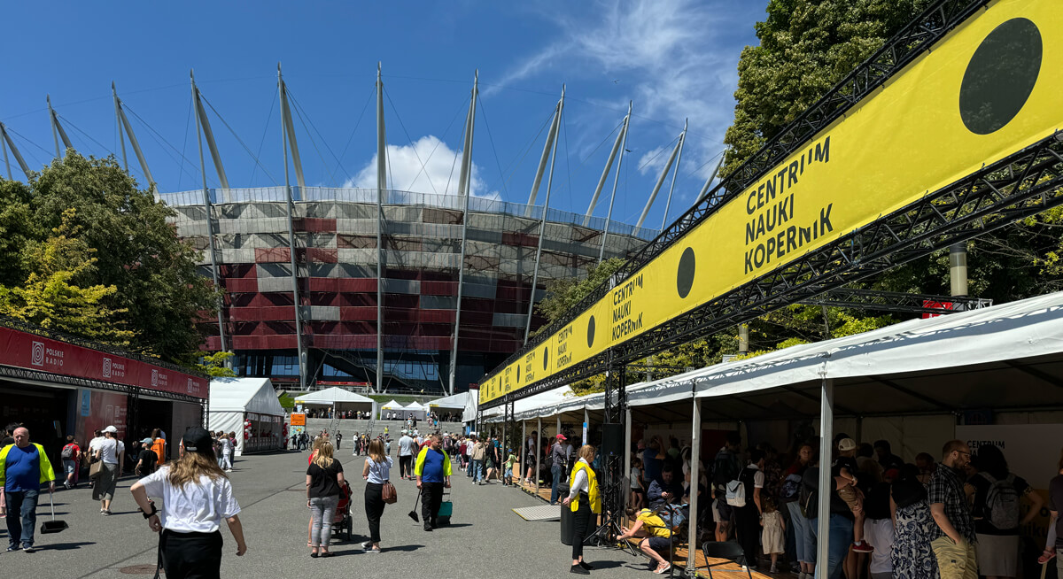 TataDeveloper - Piknik Naukowy na Stadionie Narodowym 01